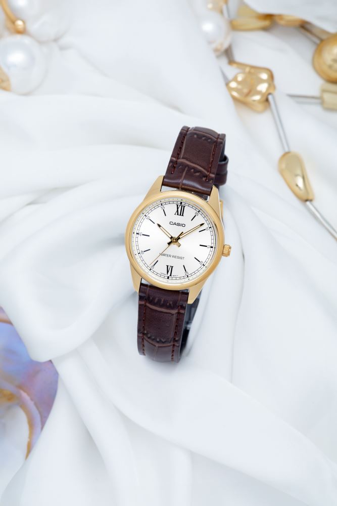 Casio LTP-V006GL-7BUDF Kadın Kol Saati