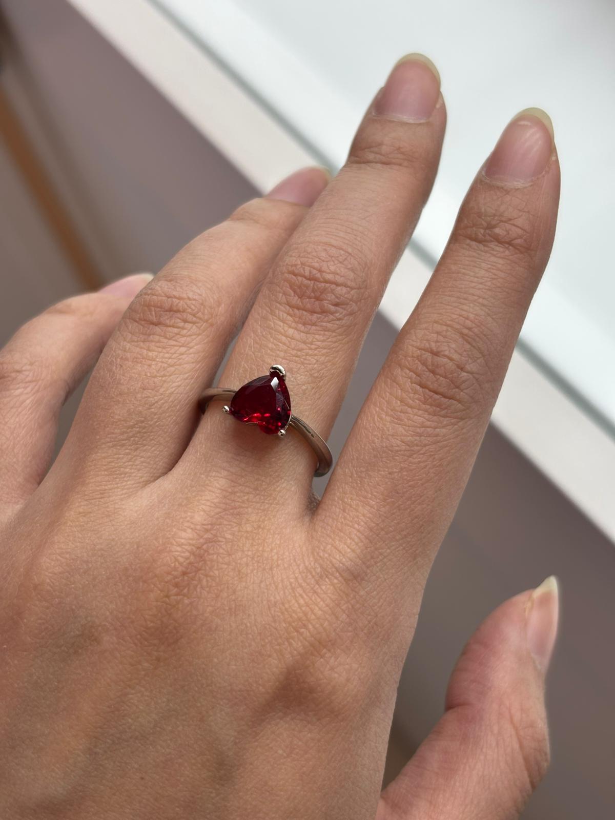 Gümüş Kırmızı Kalp Yüzük